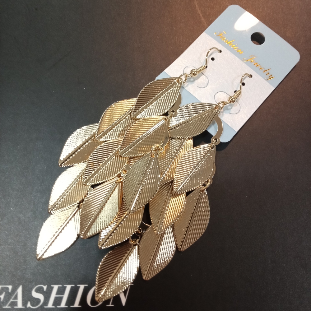 Elegant Gold Leaf Dangle Earrings